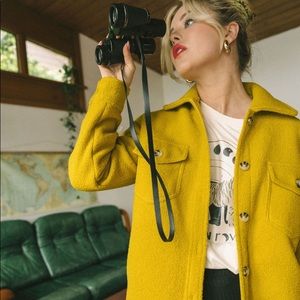 Jackson Rowe Panamint coat in Ochre, medium